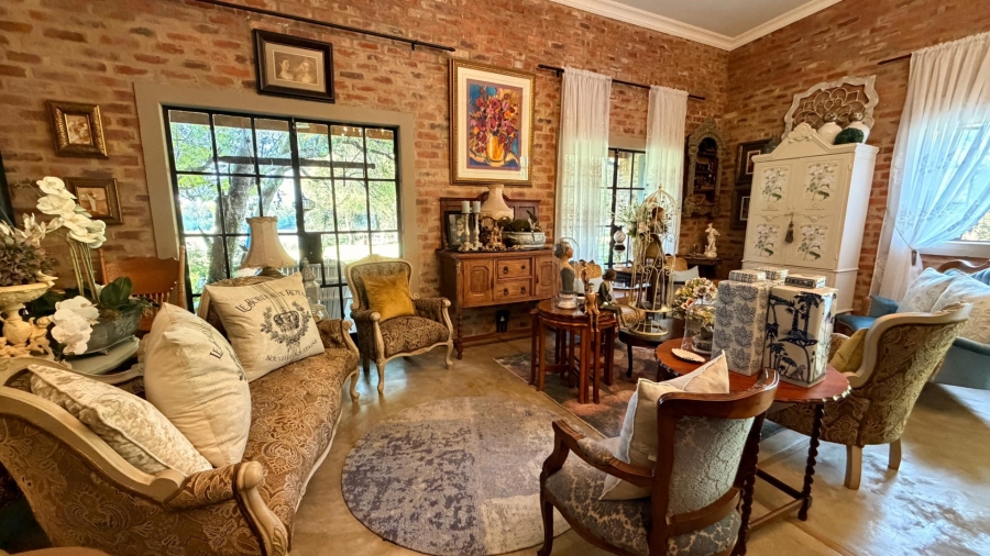  Bedroom Property for Sale in Viljoenskroon Rural Free State